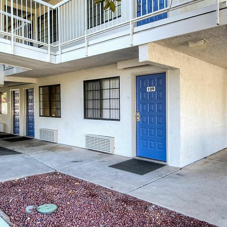 Motel 6-Redding, Ca - South エクステリア 写真
